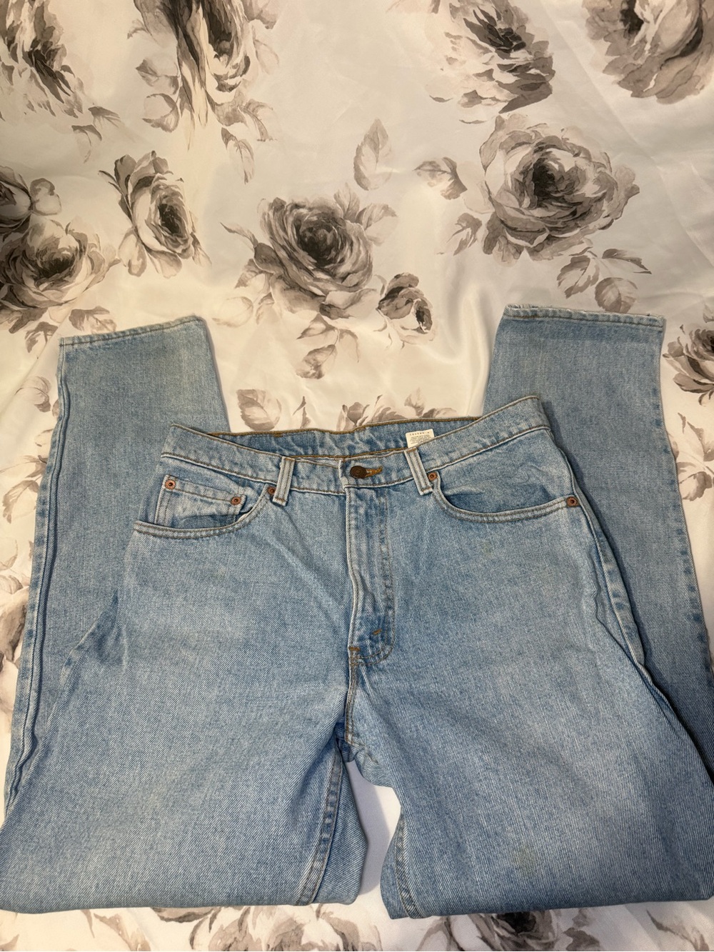 Levi's Light Blue Relaxed Fit Tapered Leg Jeans W33 L32